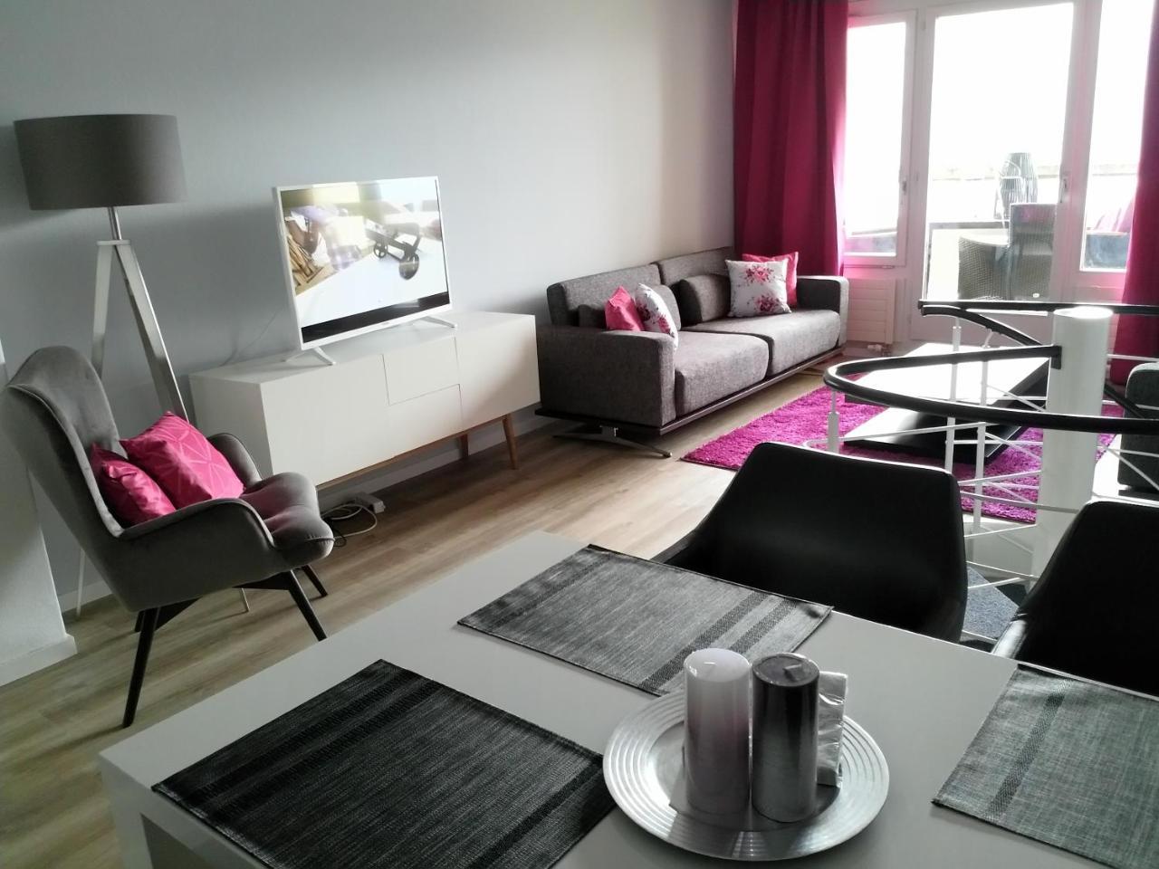 Swiss Seeblick Apartment Mit Hotelanbindung Beatenberg Buitenkant foto
