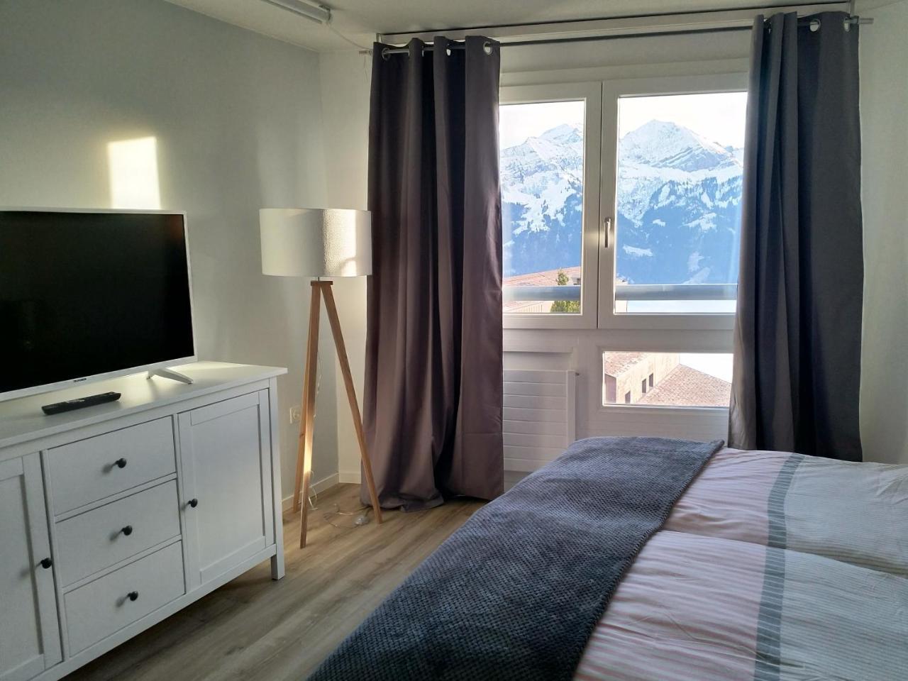 Swiss Seeblick Apartment Mit Hotelanbindung Beatenberg Buitenkant foto